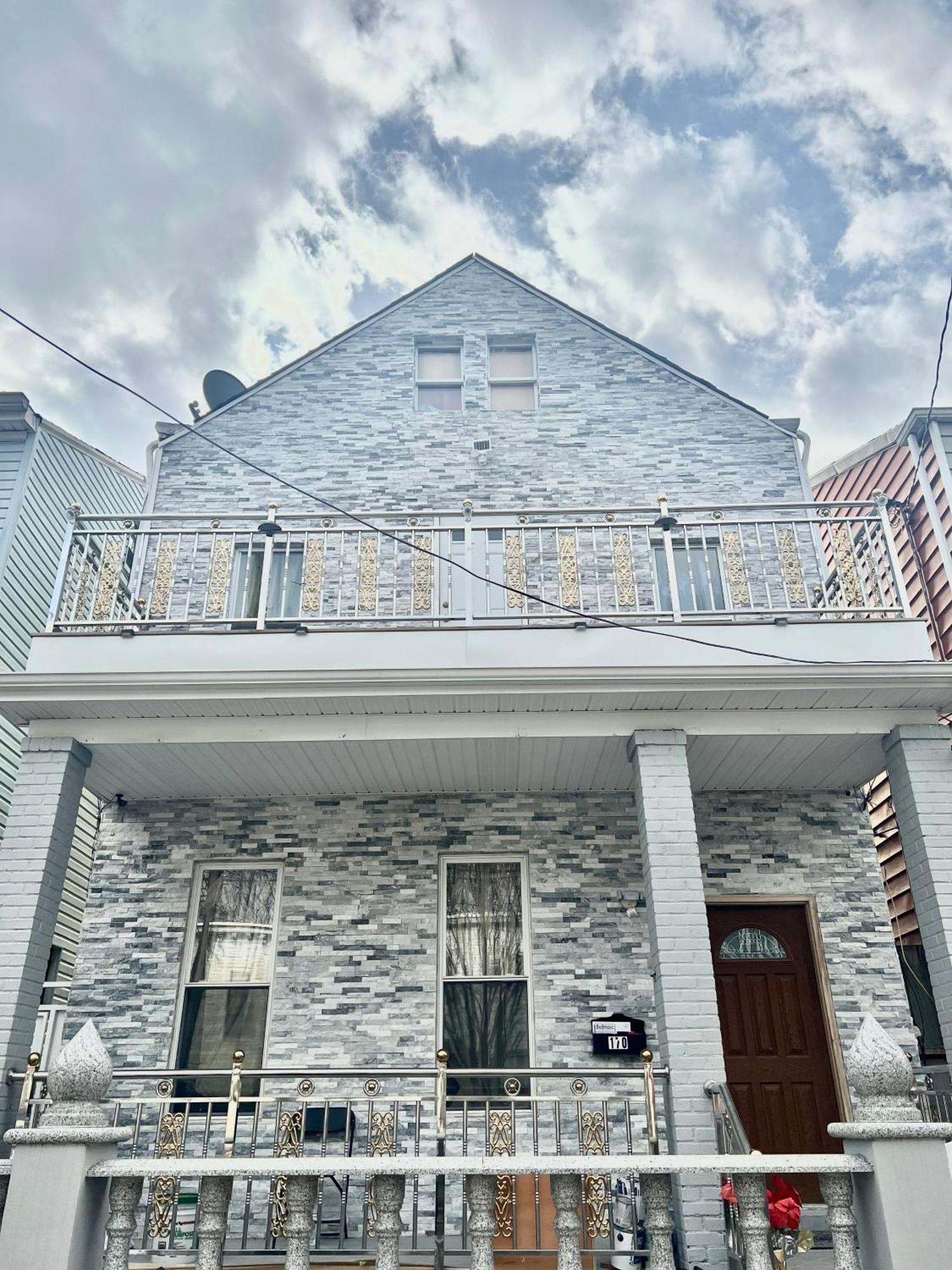 3 Bedrooms In 2Nd Floor Modern Brooklyn Home, Close To J Train New York Bagian luar foto