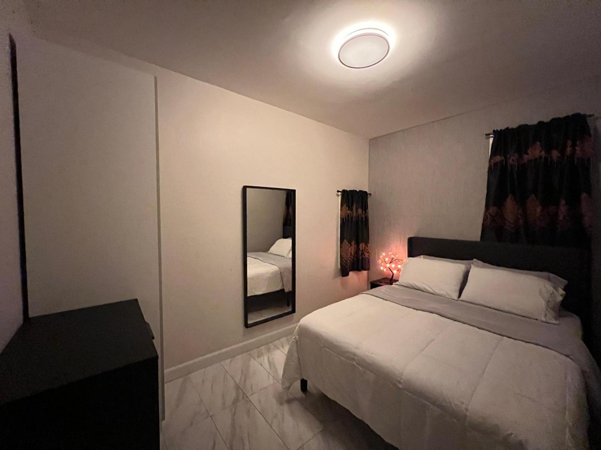 3 Bedrooms In 2Nd Floor Modern Brooklyn Home, Close To J Train New York Bagian luar foto