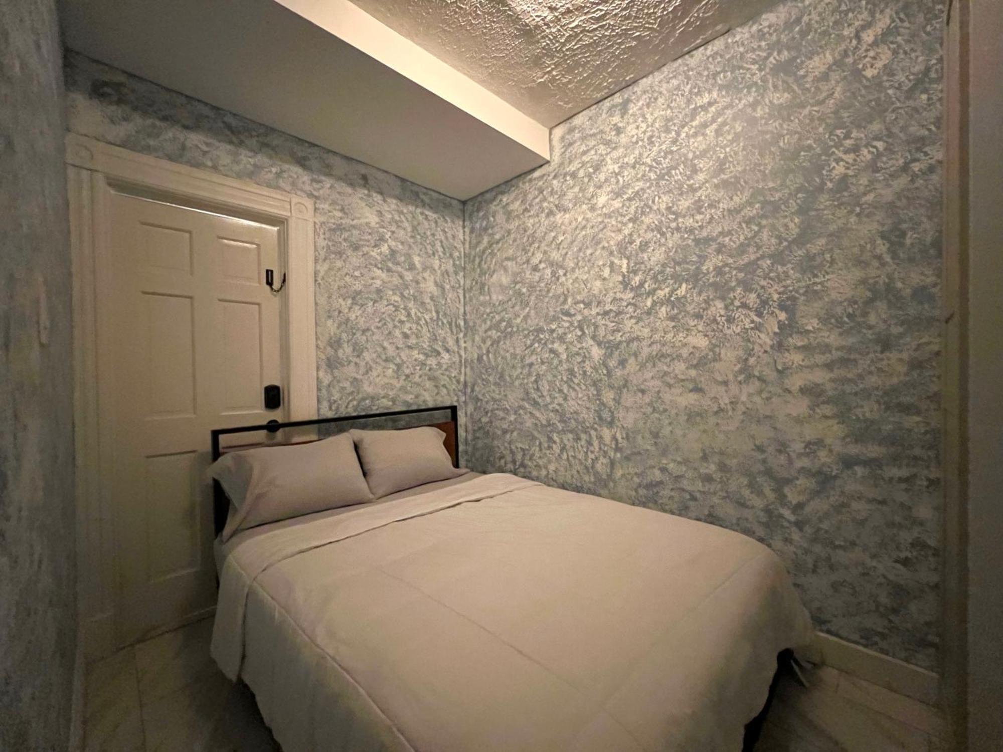 3 Bedrooms In 2Nd Floor Modern Brooklyn Home, Close To J Train New York Bagian luar foto